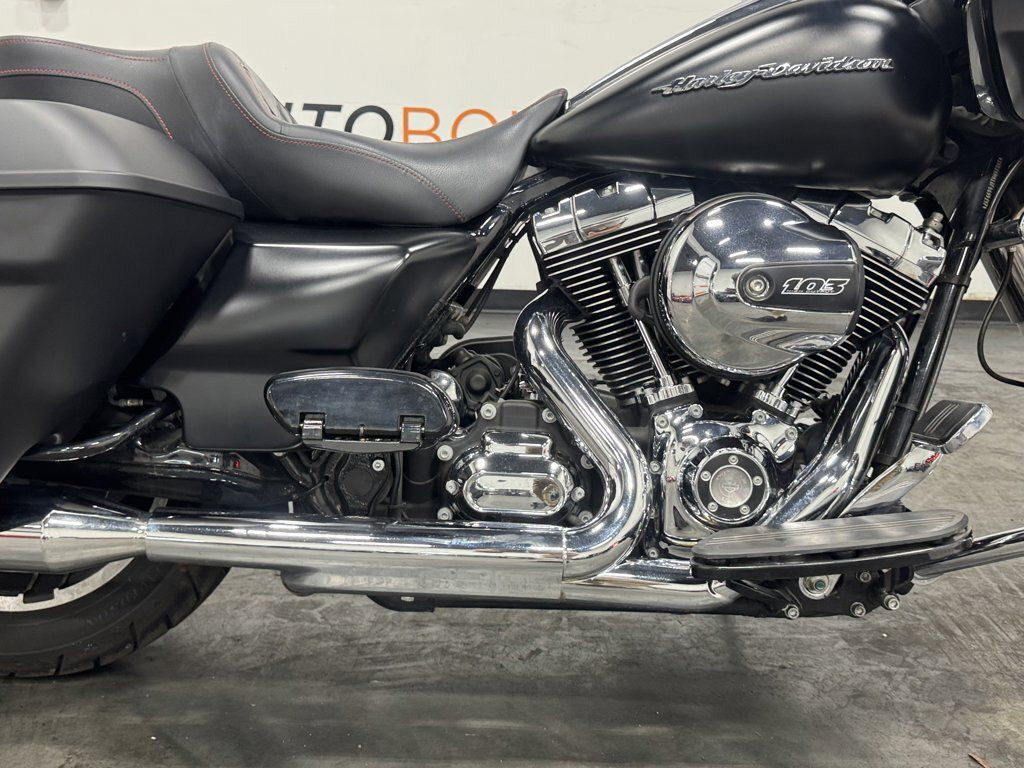 Road Glide®