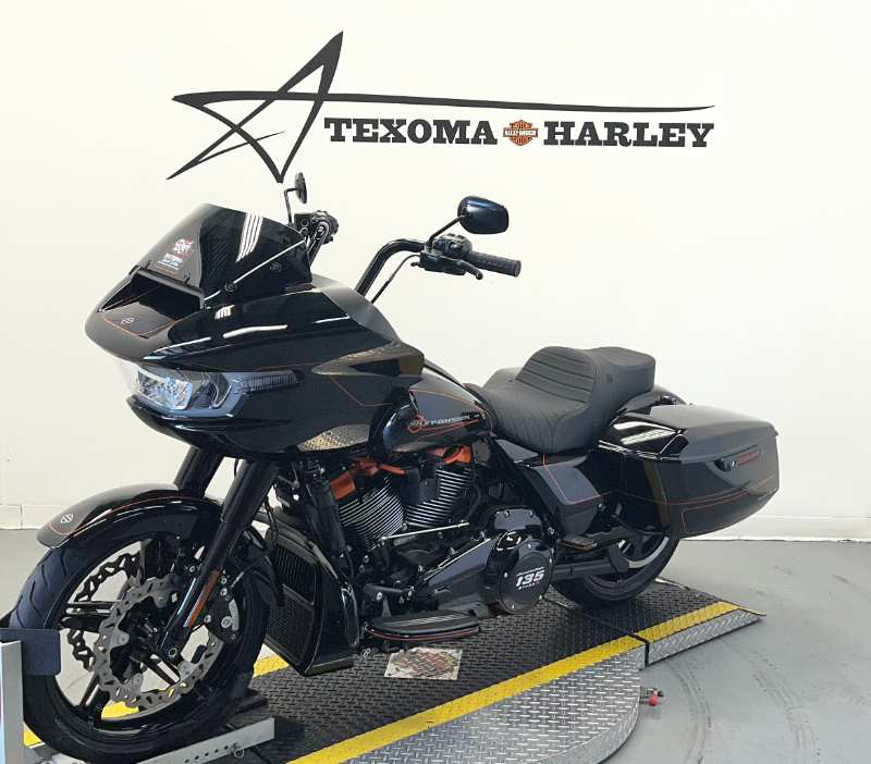 Road Glide®
