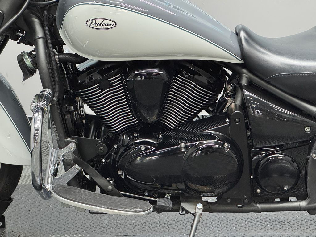 Vulcan 900 Classic