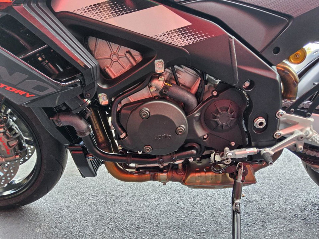 Tuono V4 1100 Factory