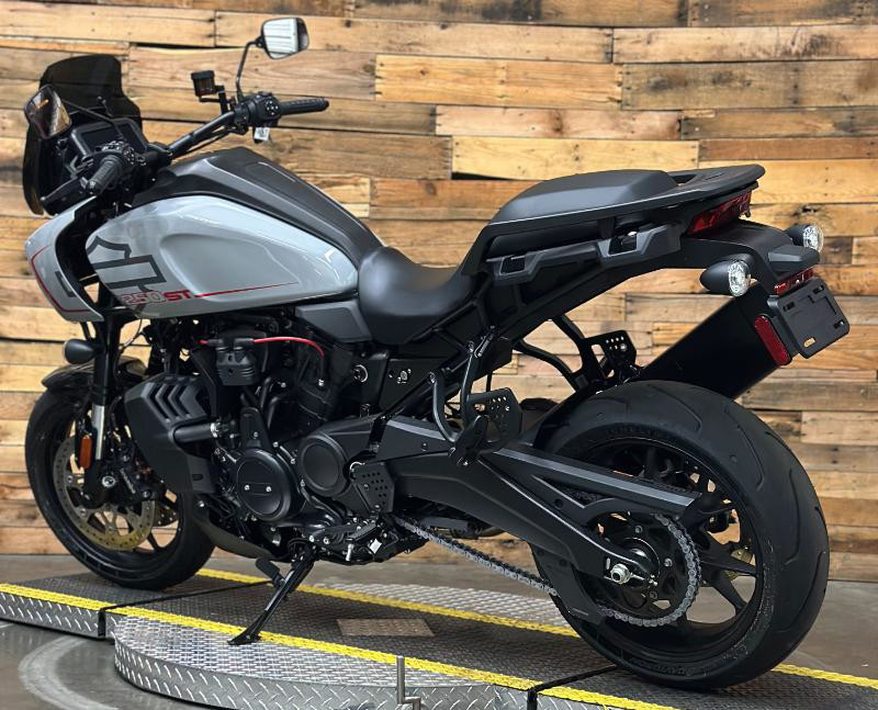 Pan America® 1250 ST