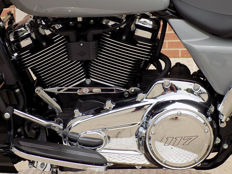 Street Glide®