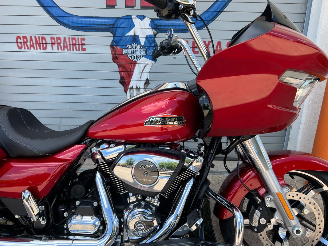 Road Glide®