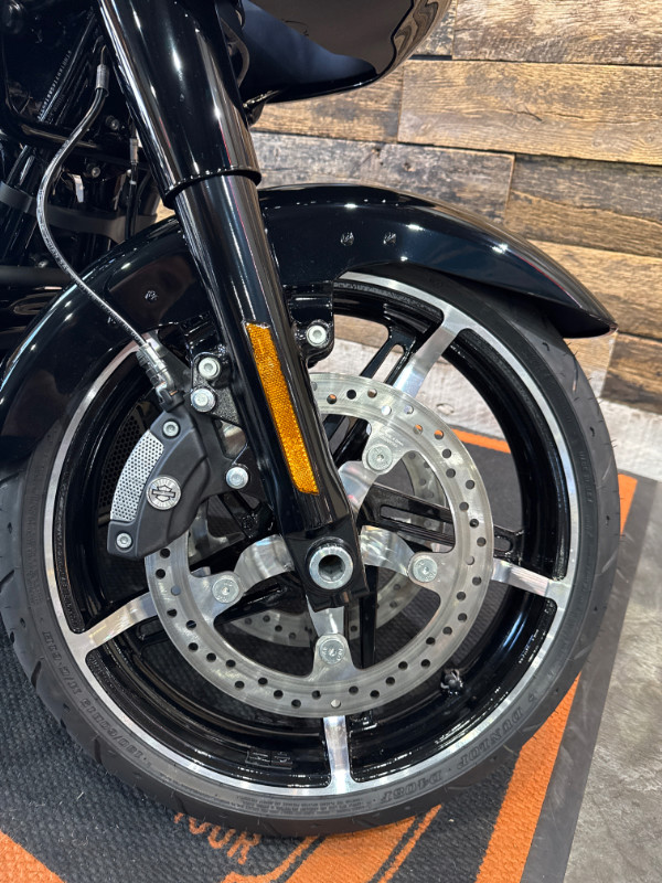 Road Glide®