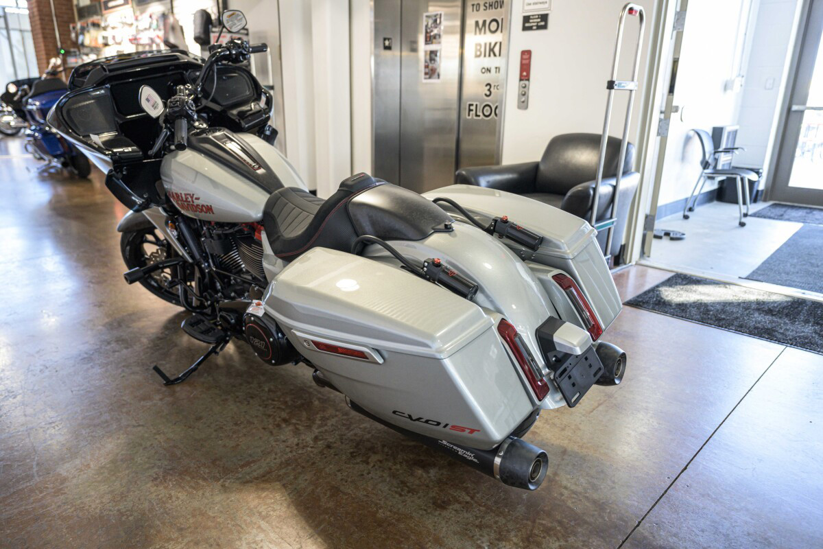 CVO® Road Glide® ST
