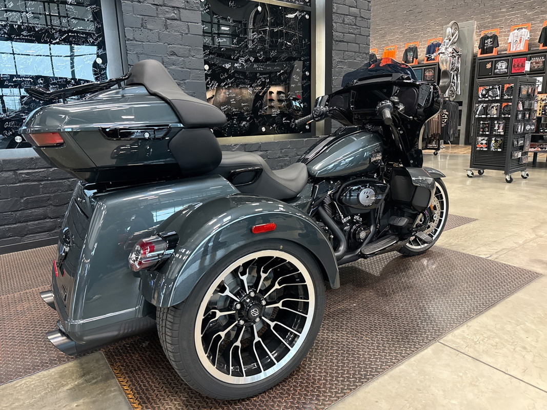 Street Glide® 3 Limited