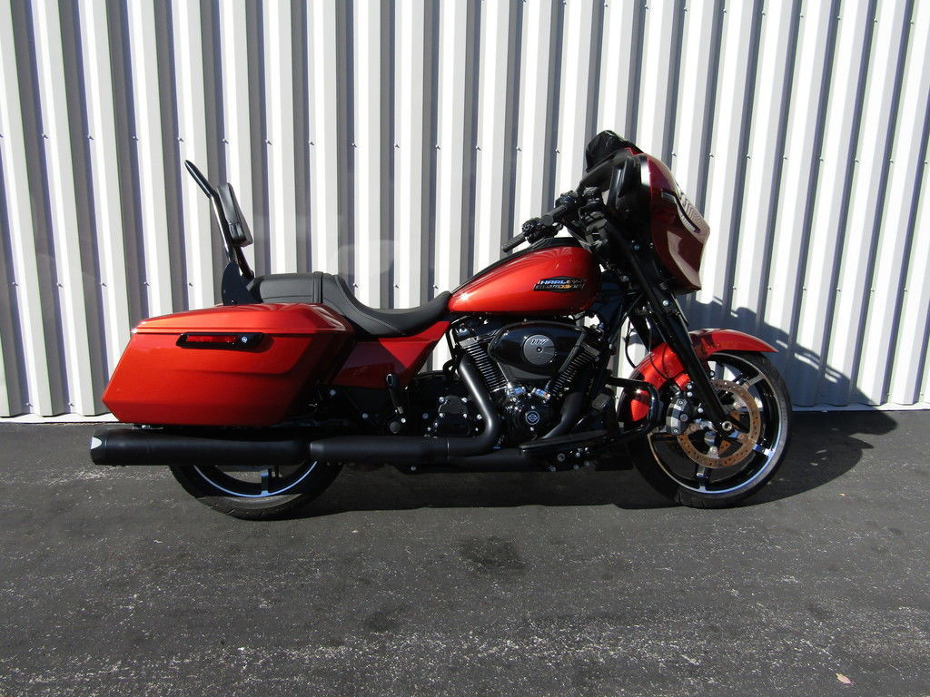 Street Glide®