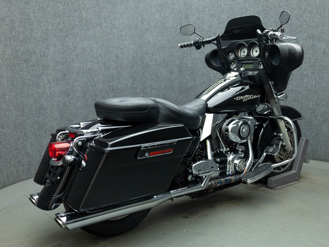 Street Glide®