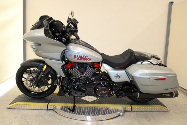 CVO® Road Glide® ST