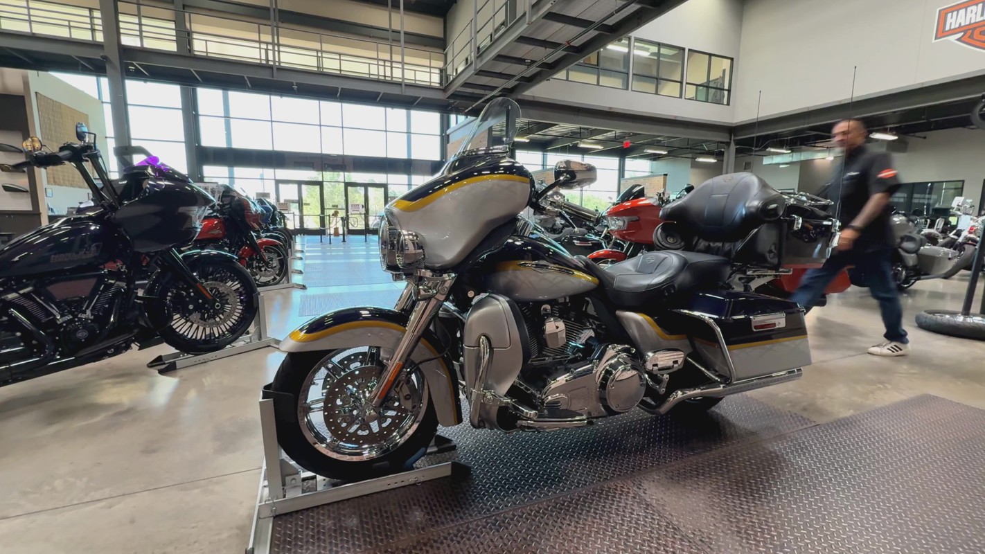 CVO® Ultra Classic® Electra Glide®
