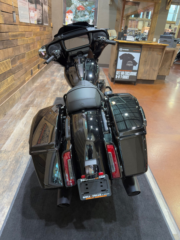 Street Glide®