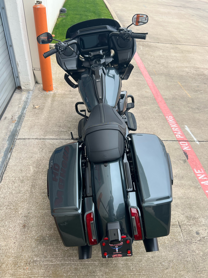 Road Glide®