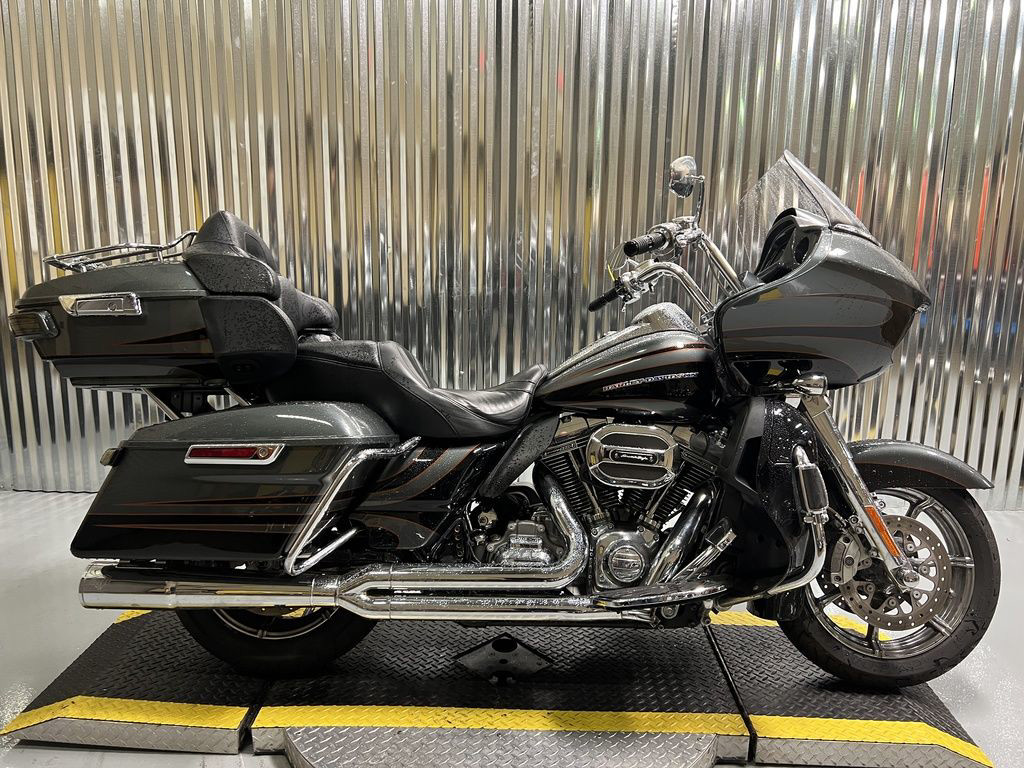 CVO® Road Glide® Ultra