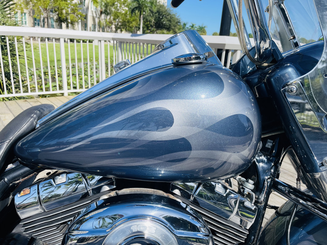 Road King® Police/Fire Rescue