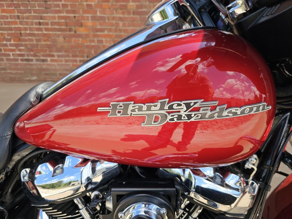 Street Glide®