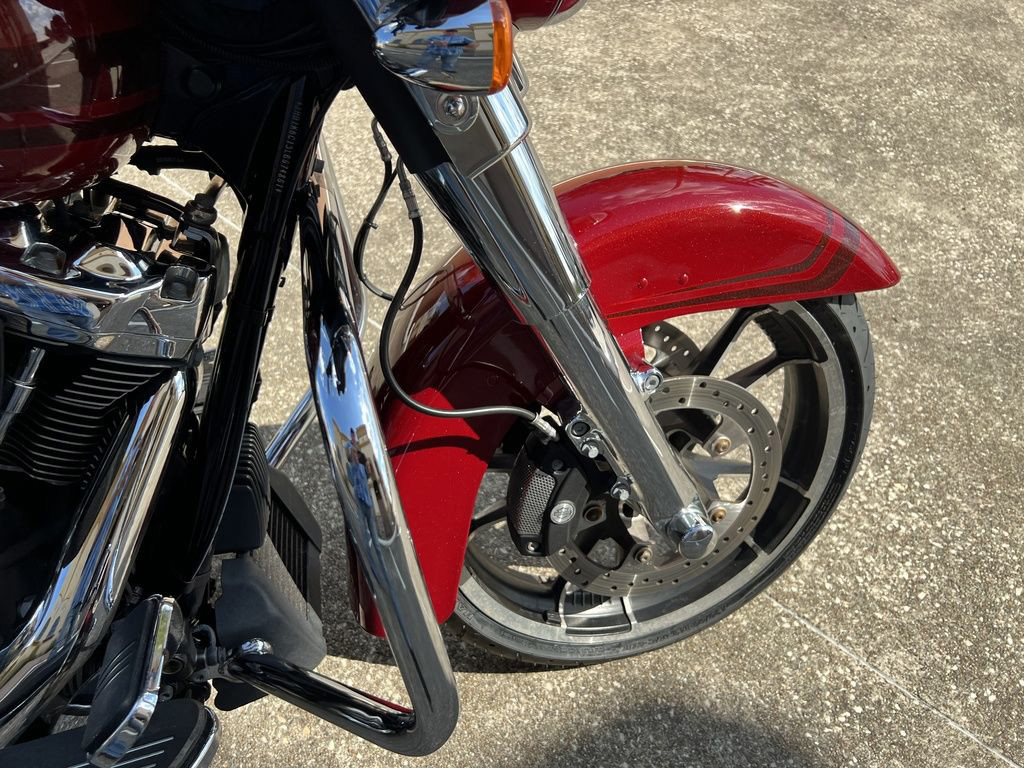 Street Glide®