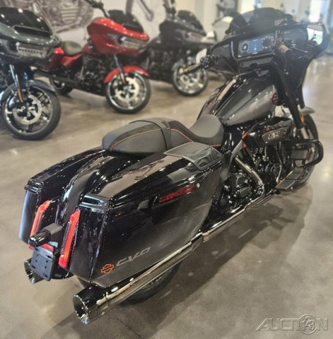 CVO® Street Glide®