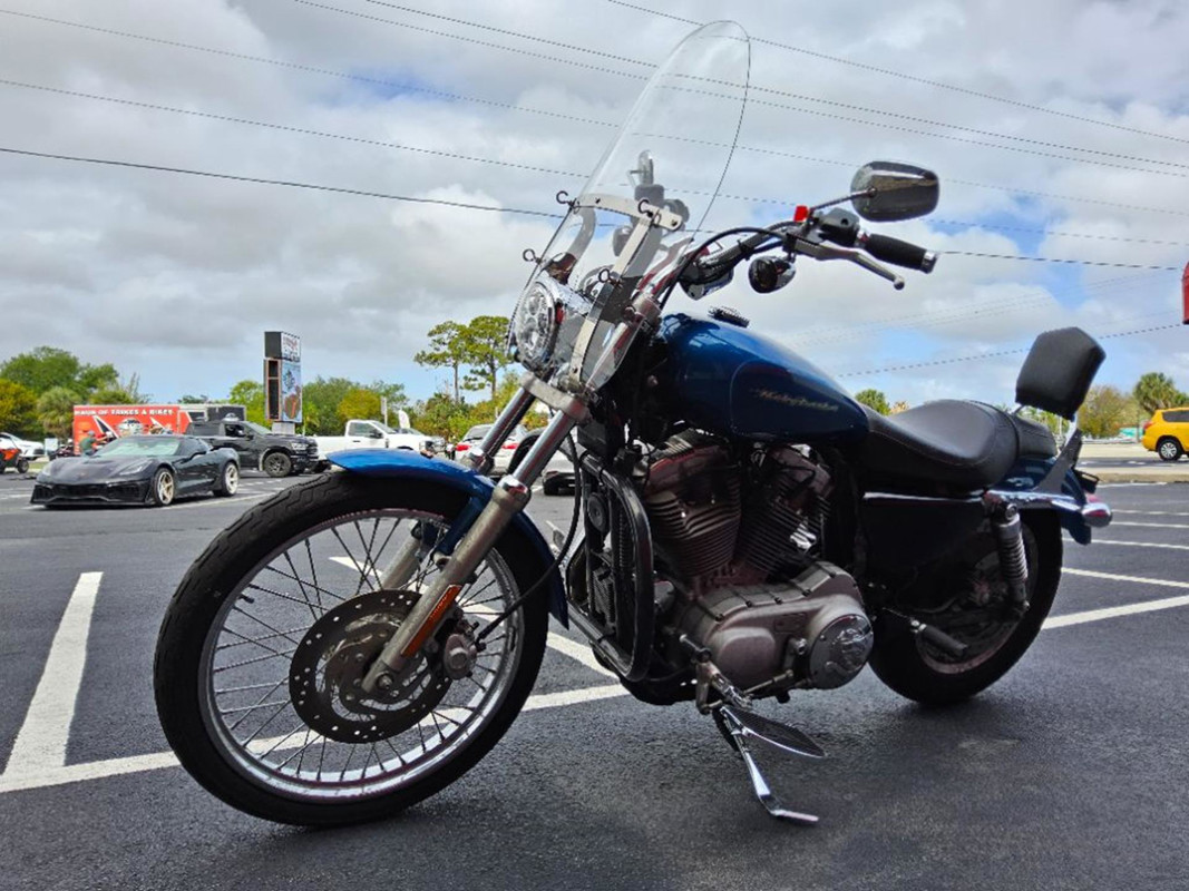 Sportster® 883 Custom