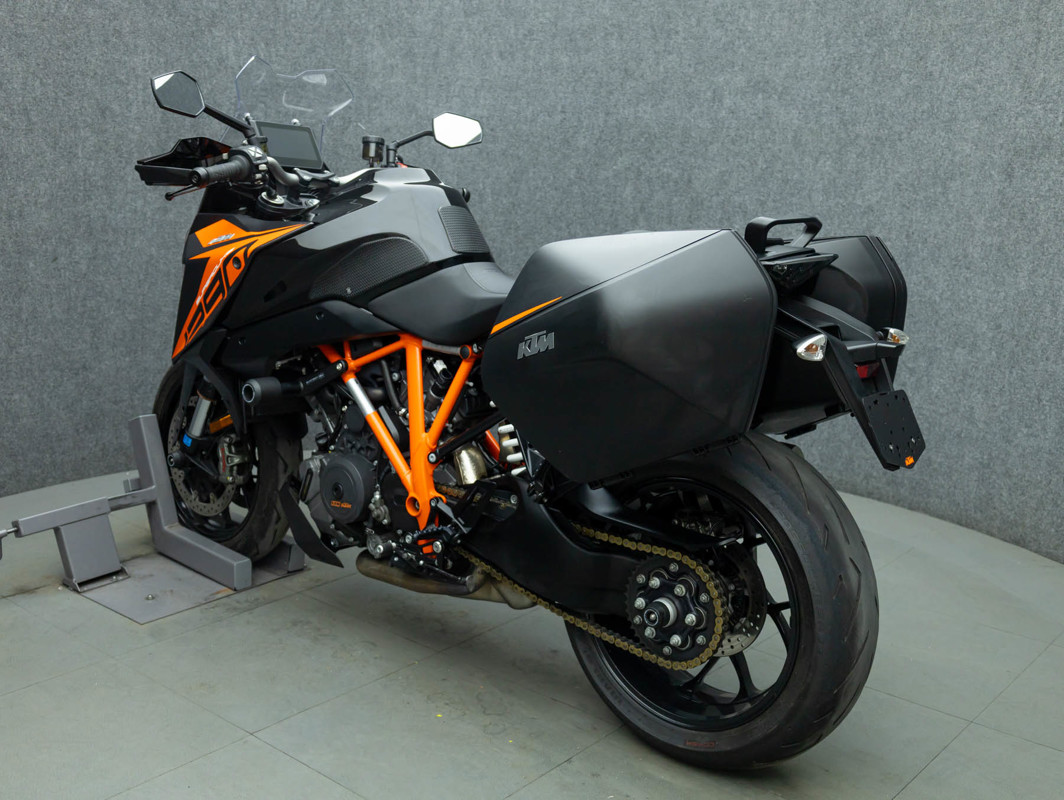 1290 Super Duke GT