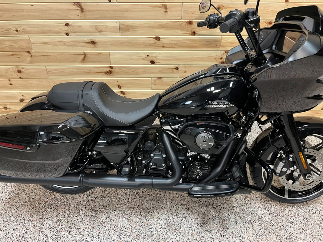 Road Glide®