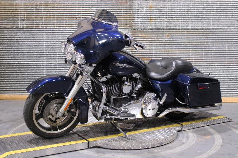 Street Glide®