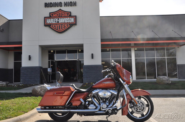 Street Glide® PowerPak