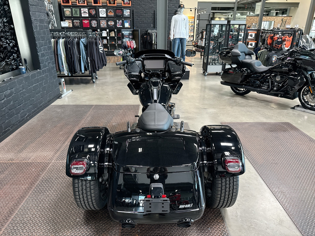 Road Glide® 3
