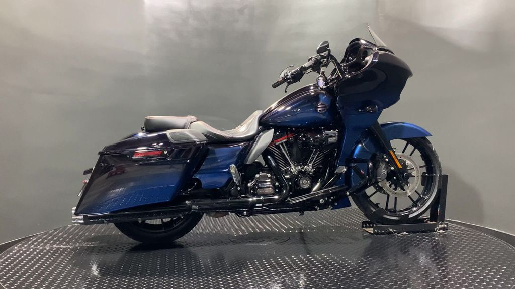 CVO® Road Glide®