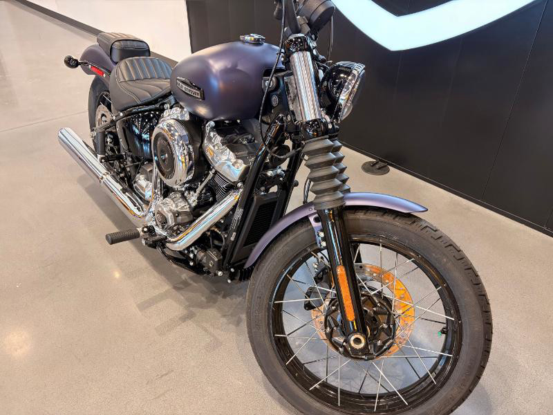 Street Bob®