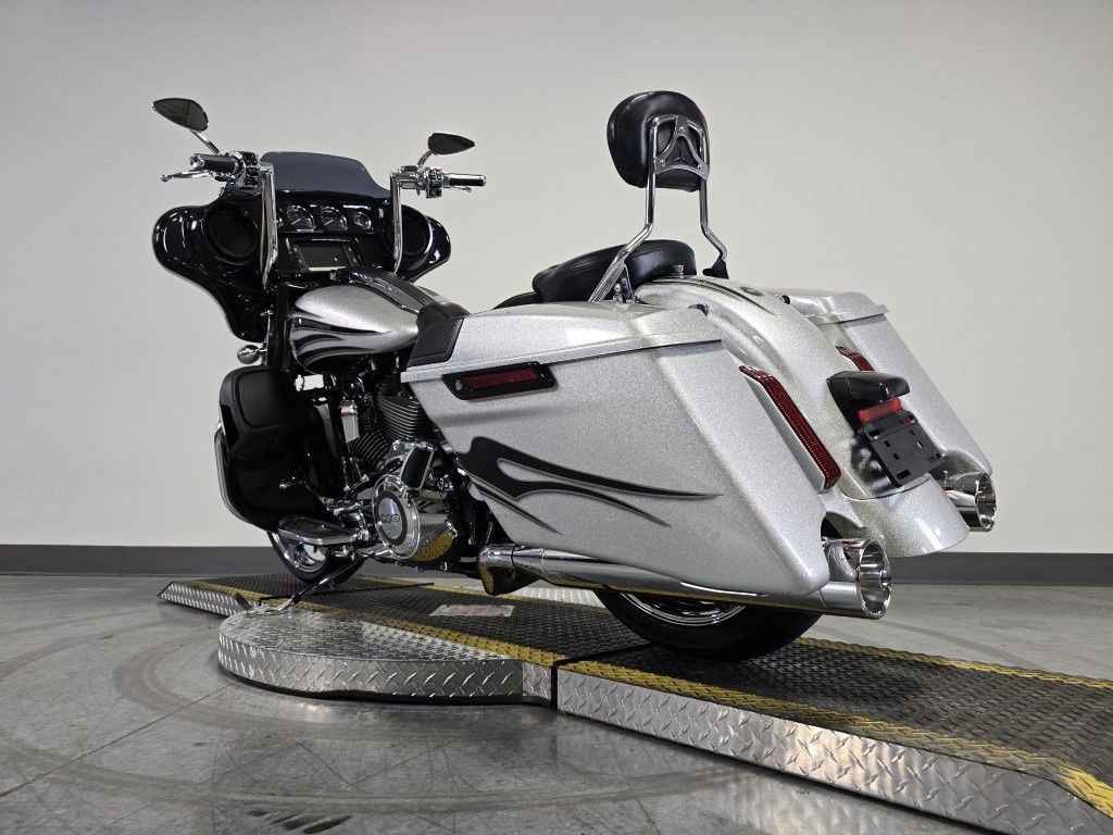 CVO® Street Glide®
