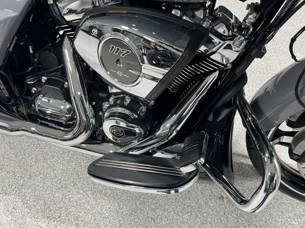 Street Glide®