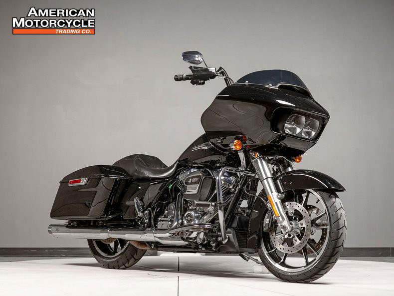 Road Glide®