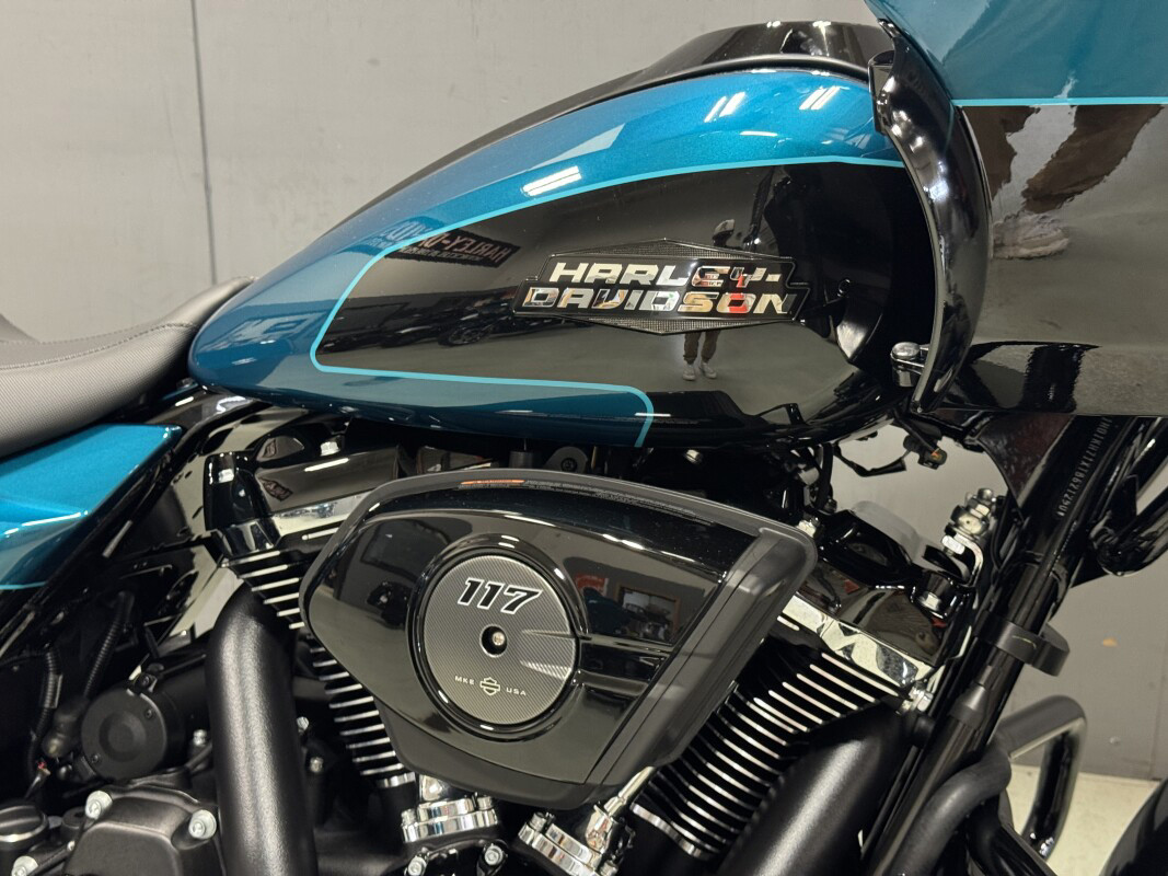 Road Glide®