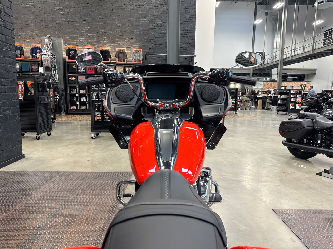 Road Glide®