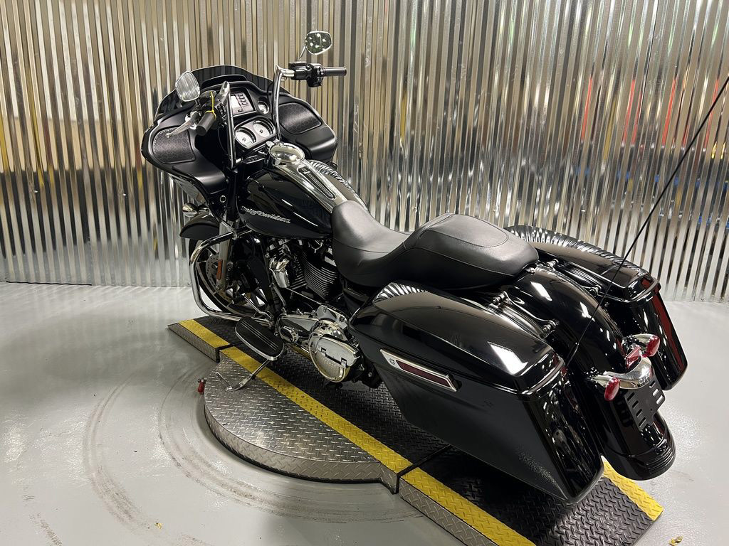 Road Glide®