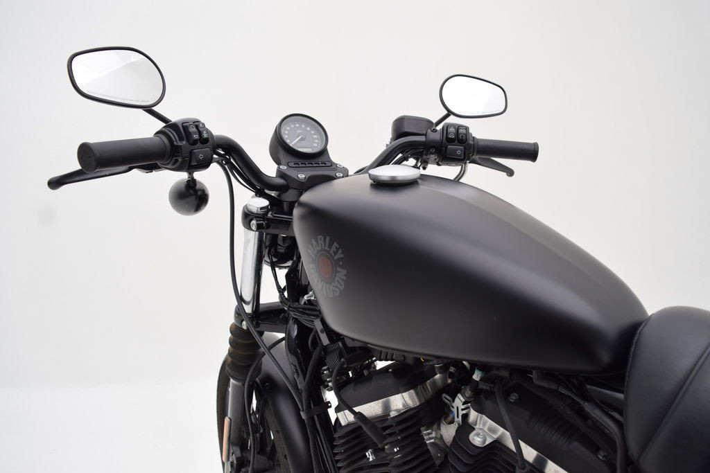 Iron 883®