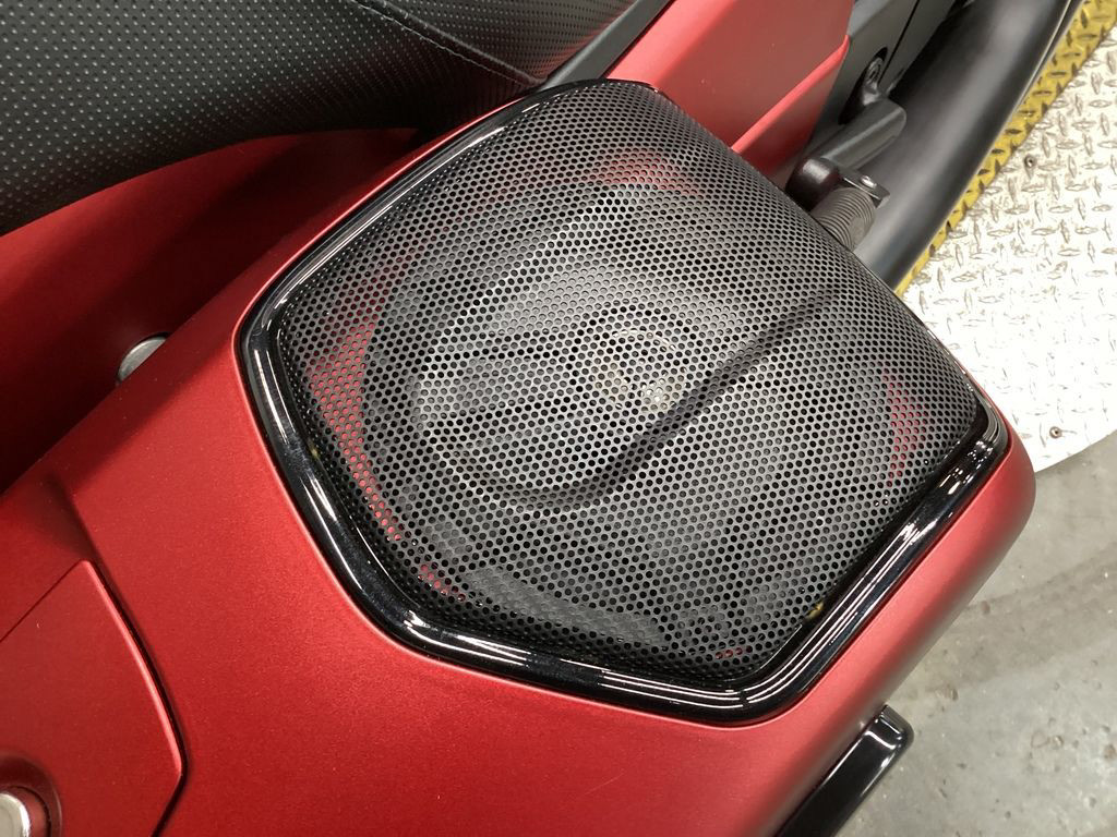 Challenger Dark Horse