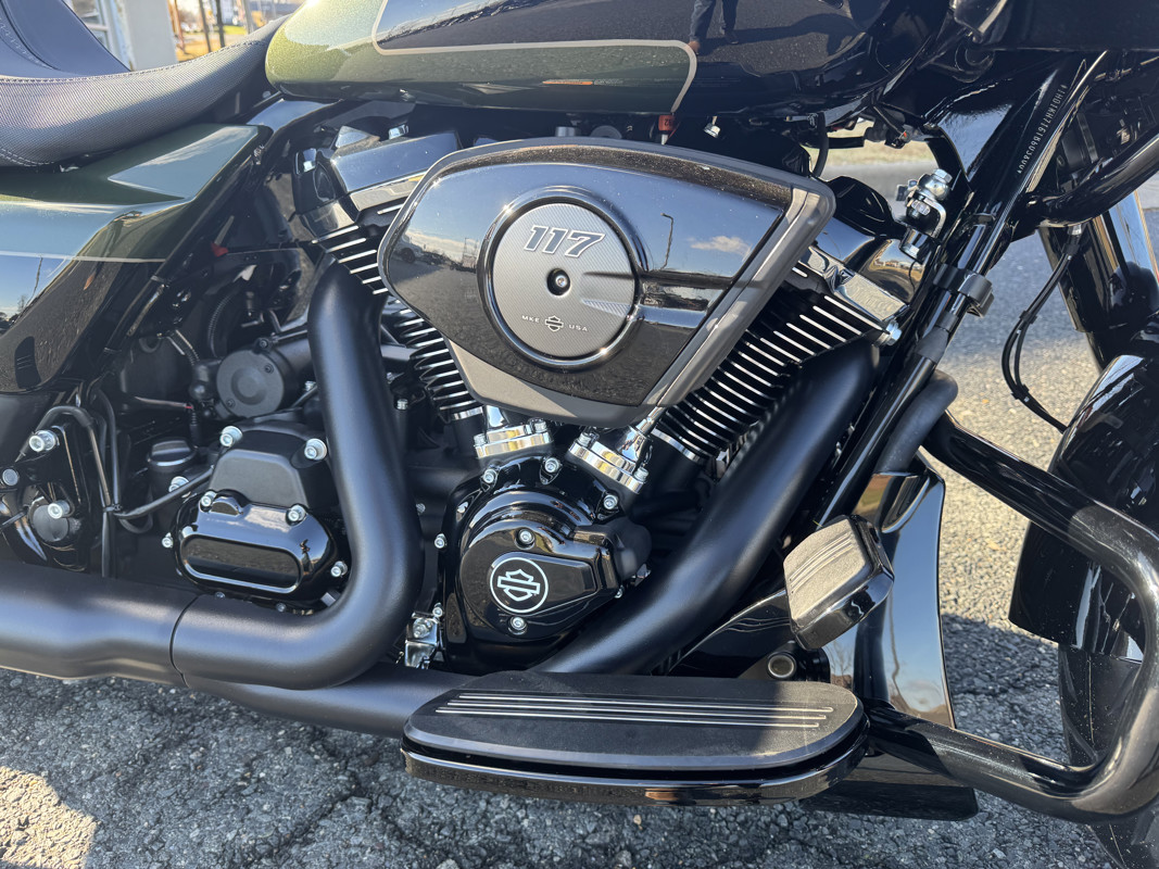 Road Glide®