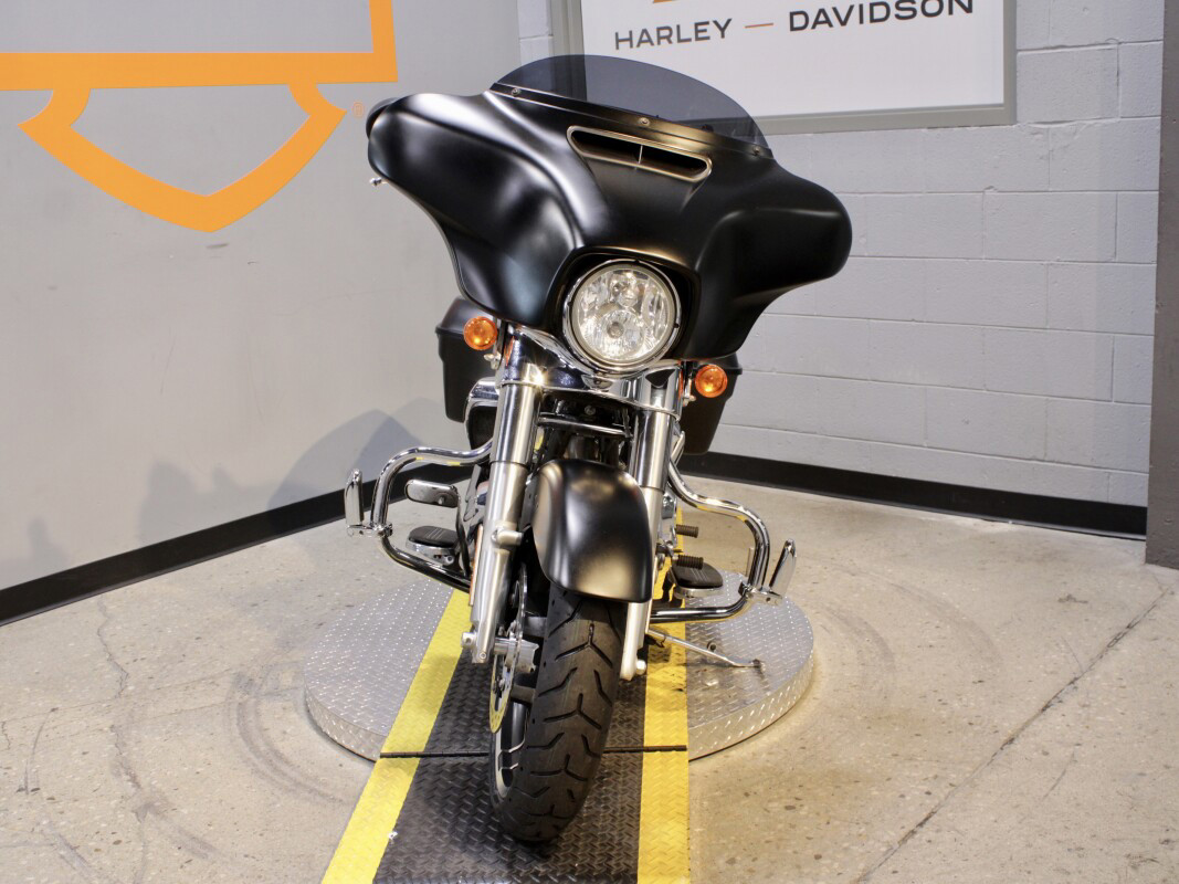Street Glide®