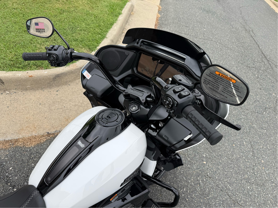 Road Glide®