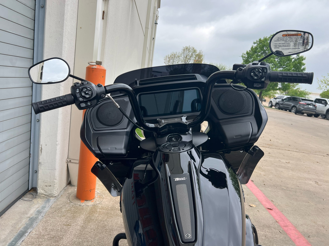 Road Glide®