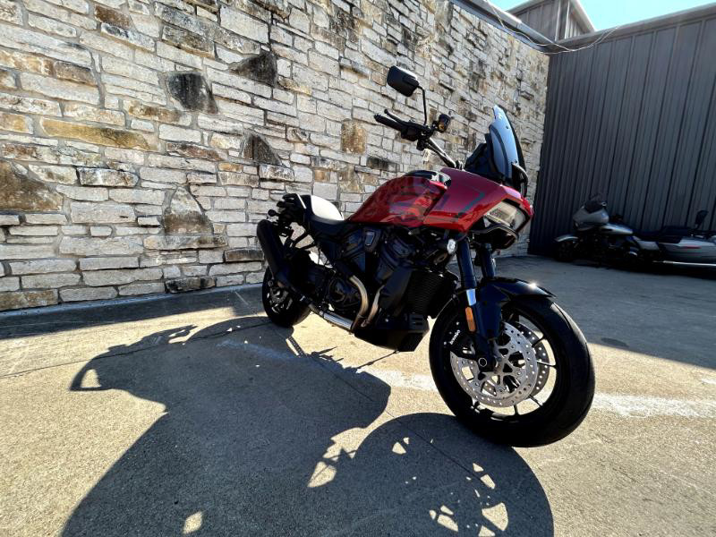 Pan America® 1250 ST