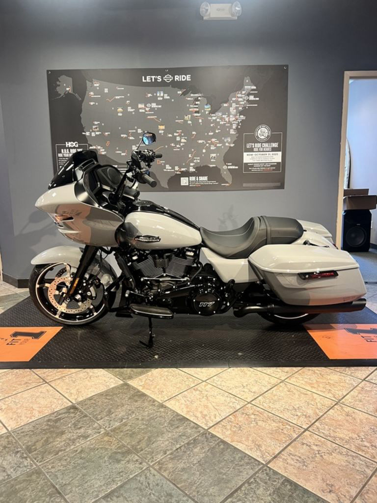 Road Glide®