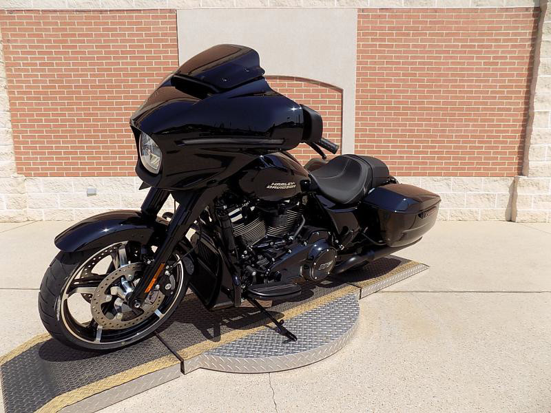 Street Glide®