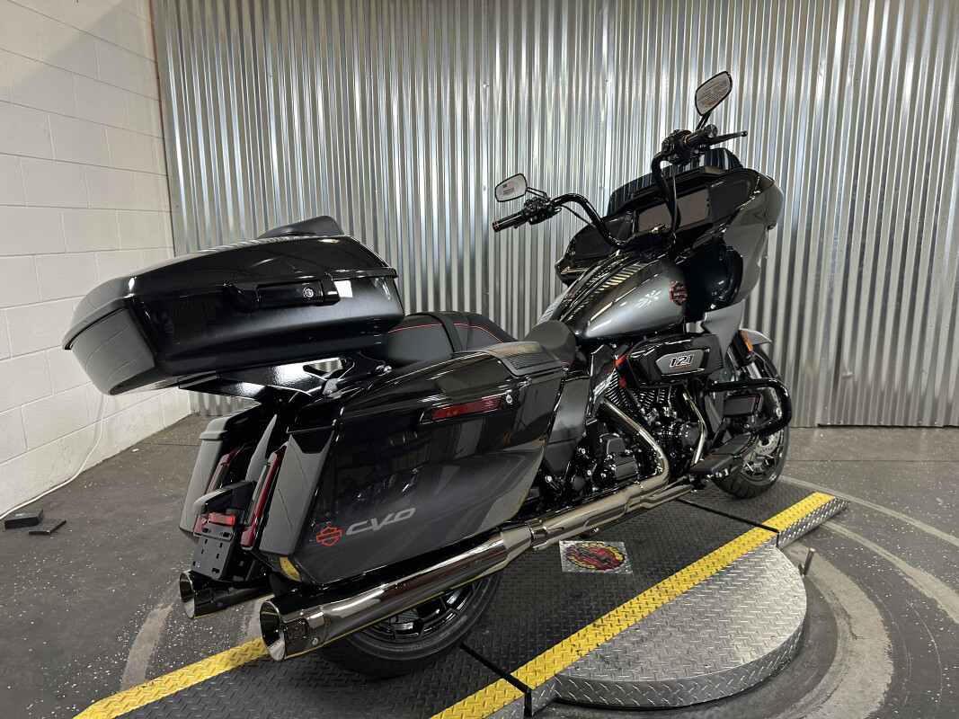 CVO® Road Glide®