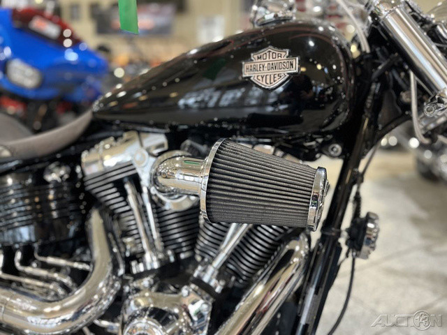 Softail® Rocker® C