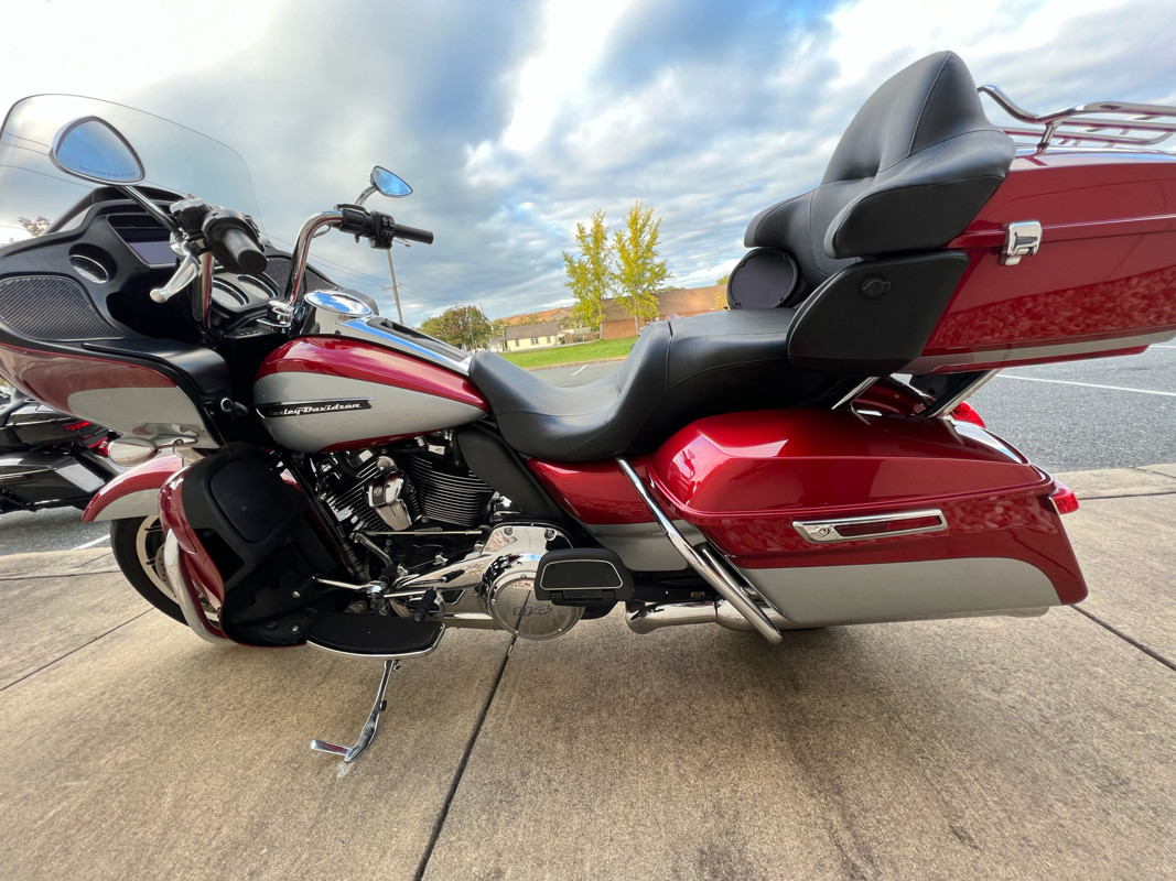 Road Glide® Ultra
