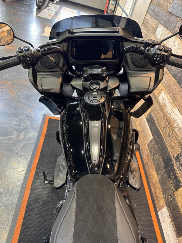 Road Glide®