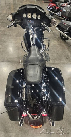 Street Glide®