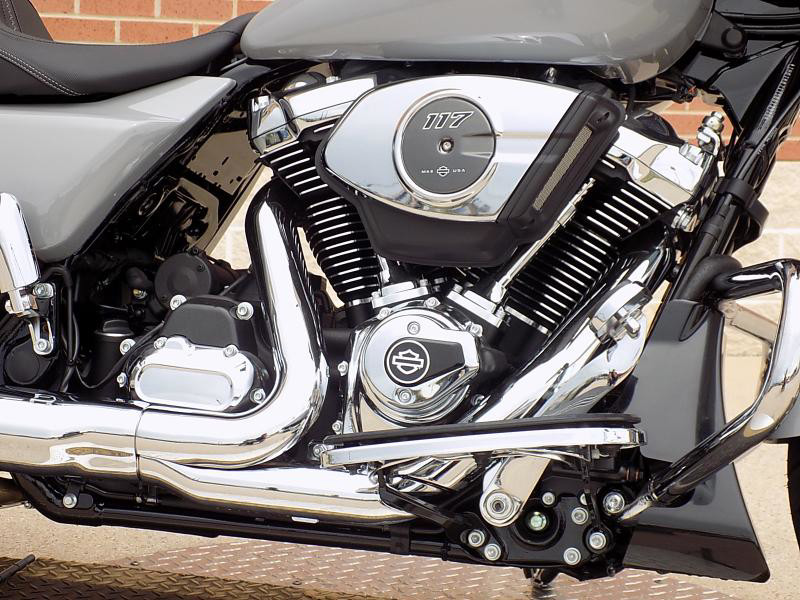 Street Glide®